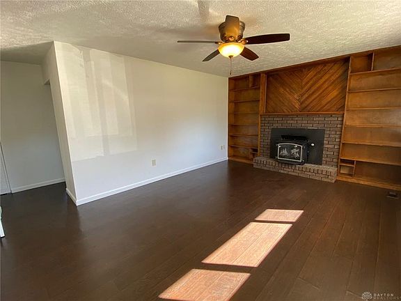 5th image of 330 Estonia Dr