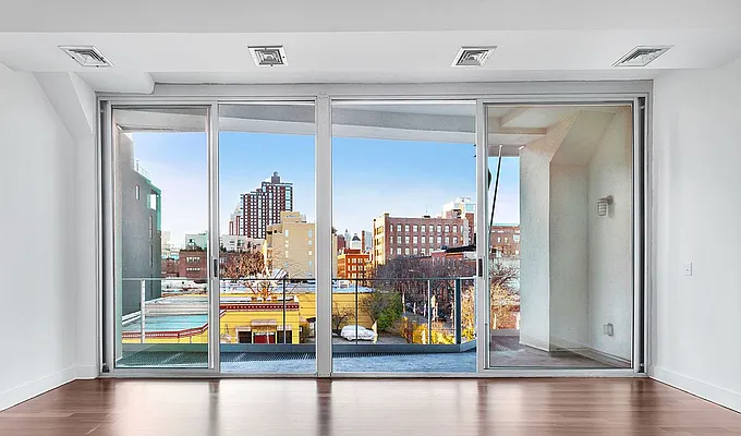 Rented by REAL New York | media 12