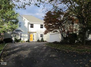 181 Turn Of River Rd, Stamford, CT 06905