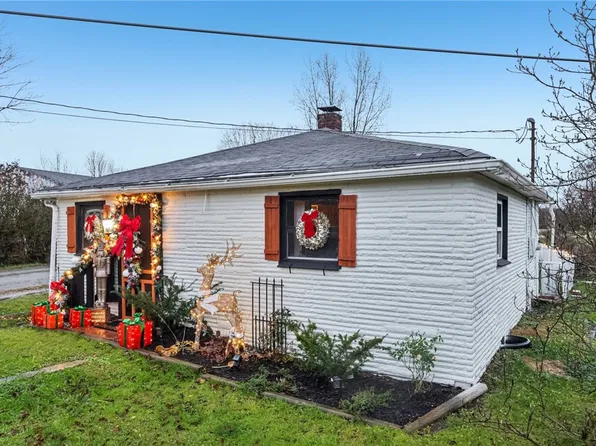 569 Tukosh St, Tarrs, PA 15688