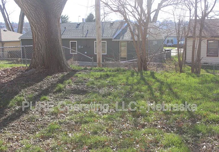 670 S 69th St — Photo 31