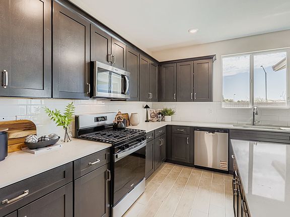 7th image of this home
