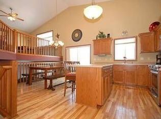 723 7th Ave SW, Pine Island, MN 55963