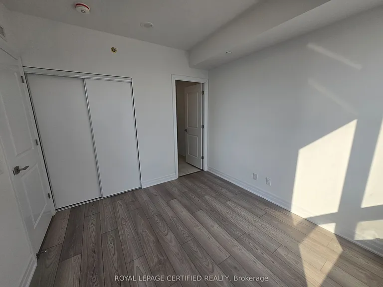 30 Elm Dr W #1407 — Photo 11