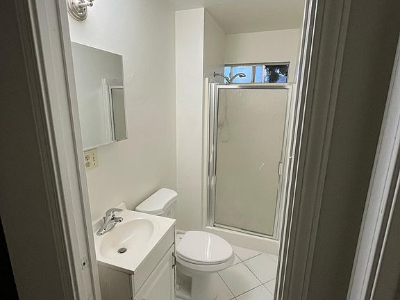 5th image of 238 S 16th St