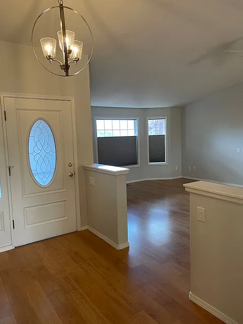 3 bed, 1510 sqft, $2,400 — Photo 2