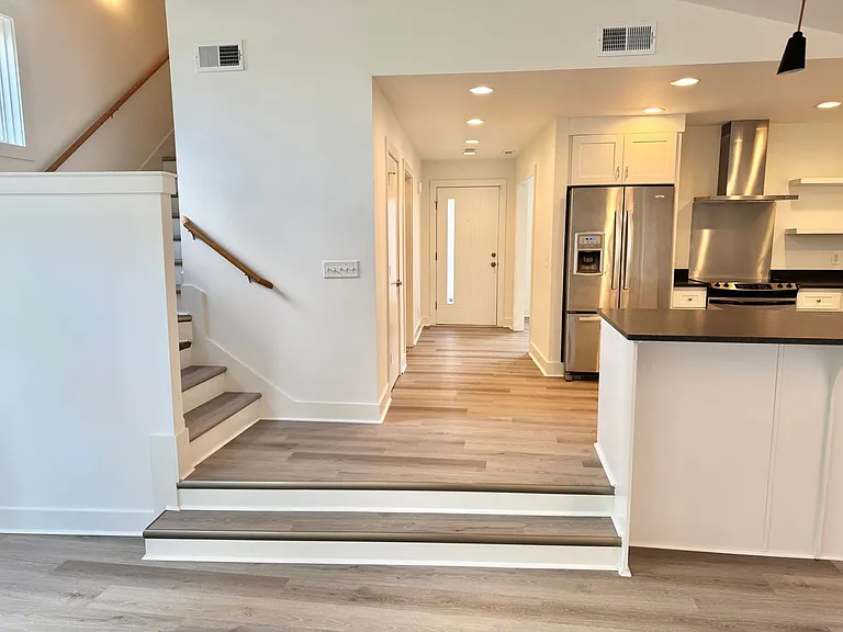 5706 Burgess Ave — Photo 6