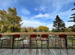 108 23rd Ave SW #205, Calgary, AB T2S0J1