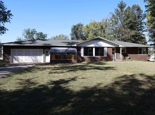 2892 446th Ave, Preston, IA 52069
