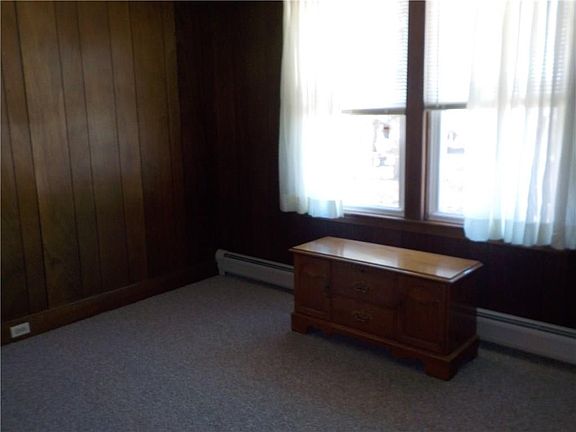 4th image of 38 New Hampshire St