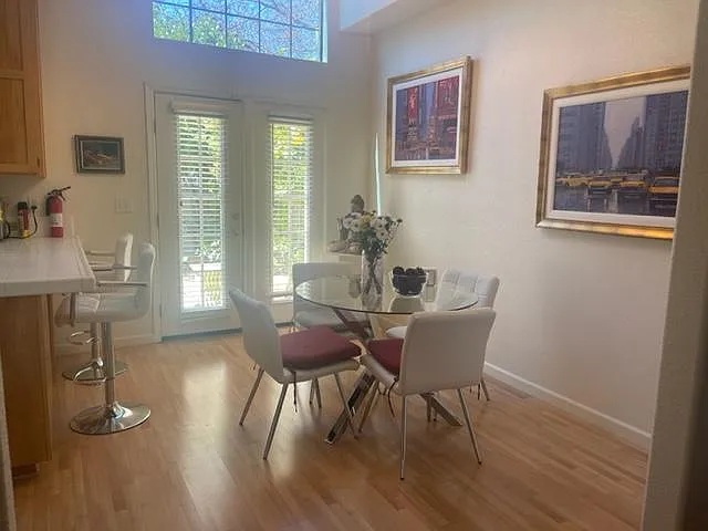 727 Amherst Cir — Photo 12