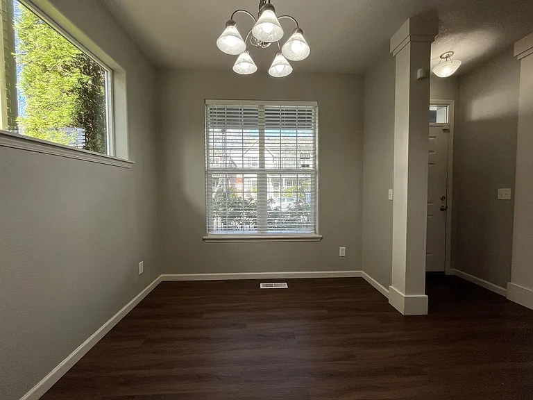 6262 NE Chestnut St — Photo 15