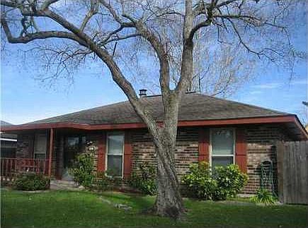 1st image of 106 Pitre Dr
