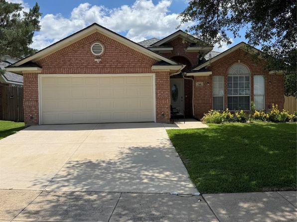 Home for Sale in Arlington TX