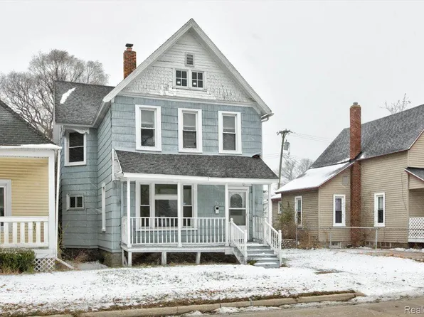 1519 Oak St, Port Huron, MI 48060