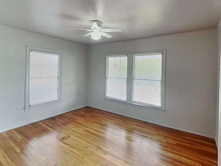 4124 Lovell Ave — Photo 9