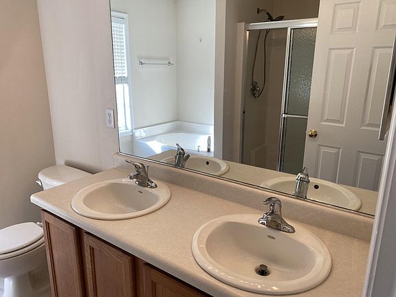 4th image of 13 Beaver Creek Ln