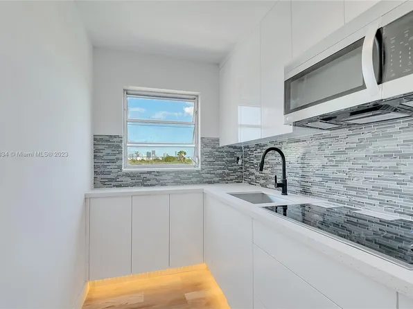 2401 SW 10th St APT 401, Miami, FL 33135