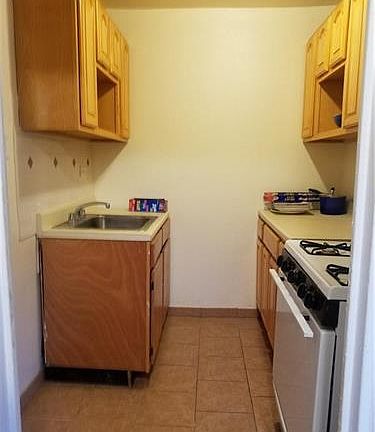 2nd image of 500 Riverdale Ave APT 6C