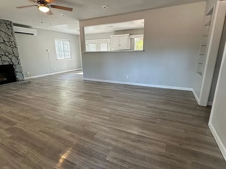 20470 Terry Ln — Photo 16