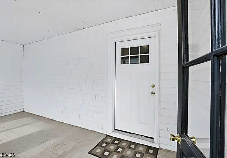 120 Liberty St — Photo 4