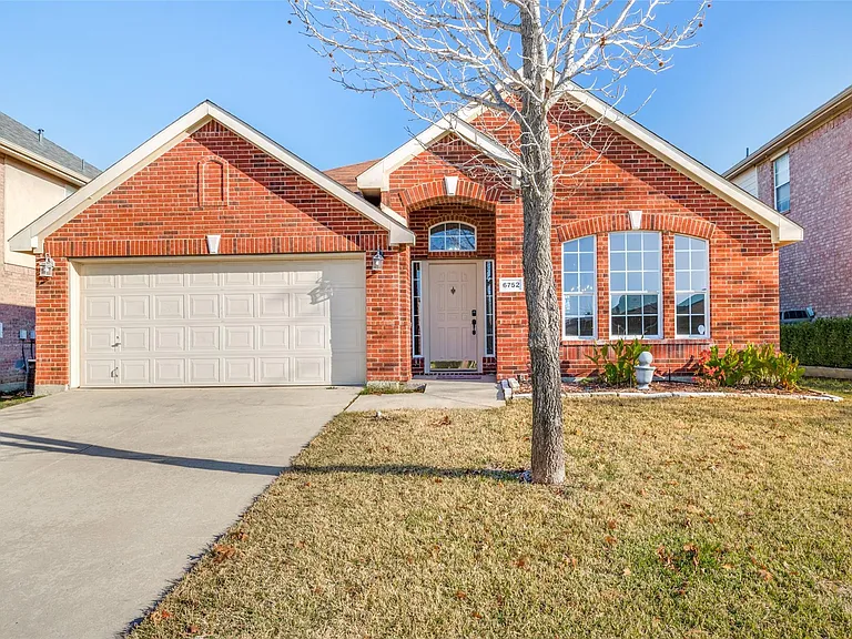 6752 Longhorn Trl — Photo 1