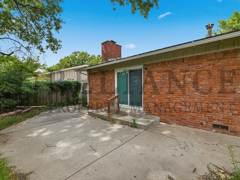 6517 E Elm St — Photo 8