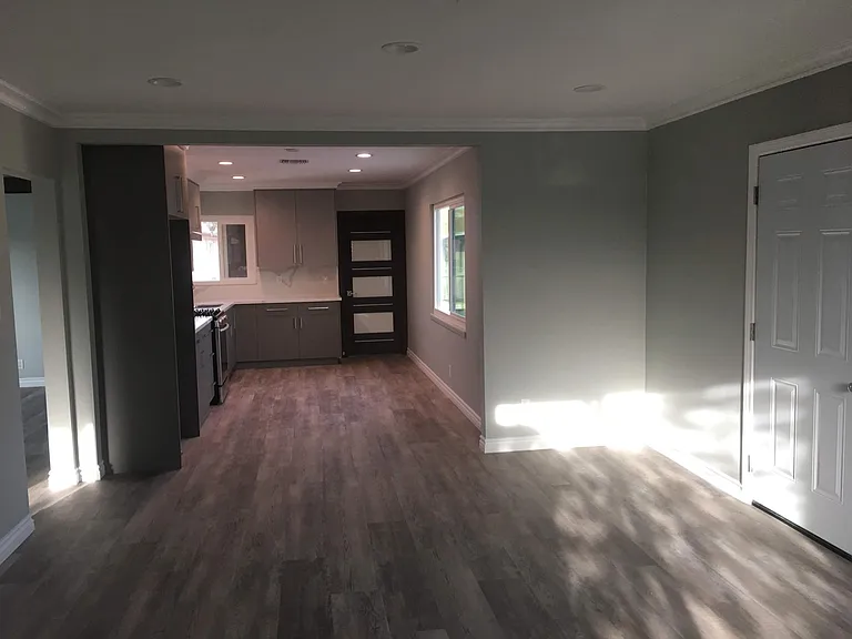 1353 Orange Grove Ave — Photo 6