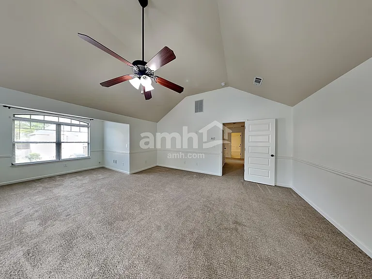 272 Oak Branch Dr — Photo 12