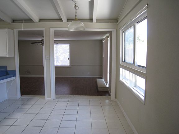 3rd image of 693 Lakewood Dr