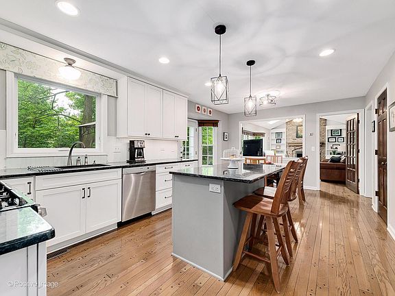 5th image of 1616 Westminster Dr