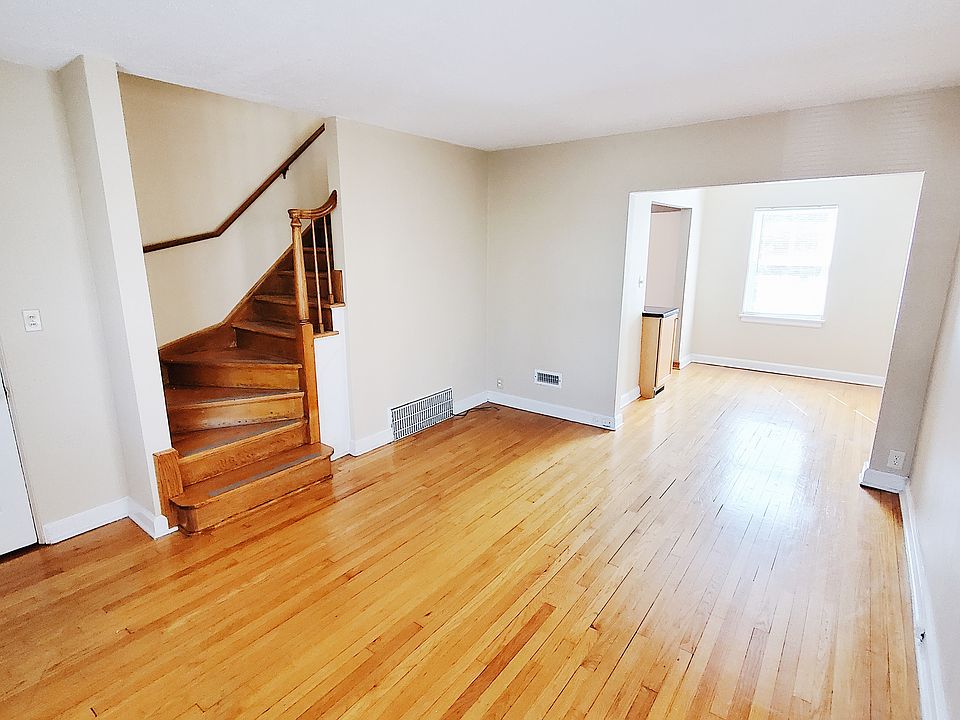 1st image of 1631 E Menlo Blvd #1