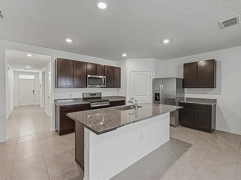 35890 Ellsworth Pl — Photo 3