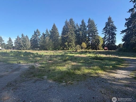 3rd image of 9019 173rd Avenue SW