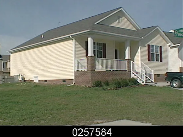 1536 Pleasant Garden Ln, Raleigh, NC 27610