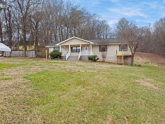 3rd image of 7207A Moses Rd