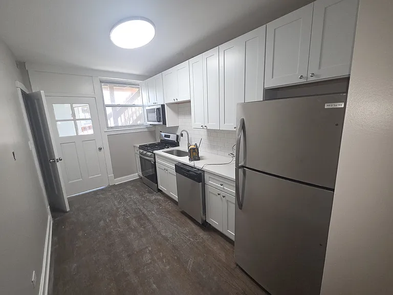 4650 N Paulina St #1S — Photo 1