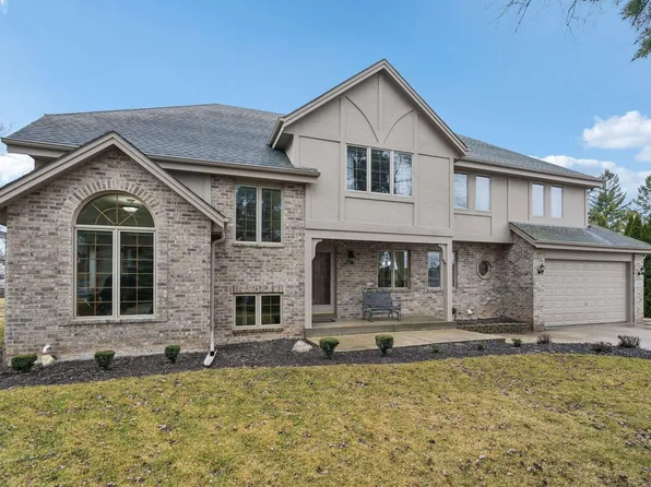 2527 West Goldcrest AVENUE, Milwaukee, WI 53221