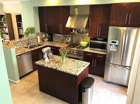 5302 Arapaho Ln, Alexandria, VA 22312
