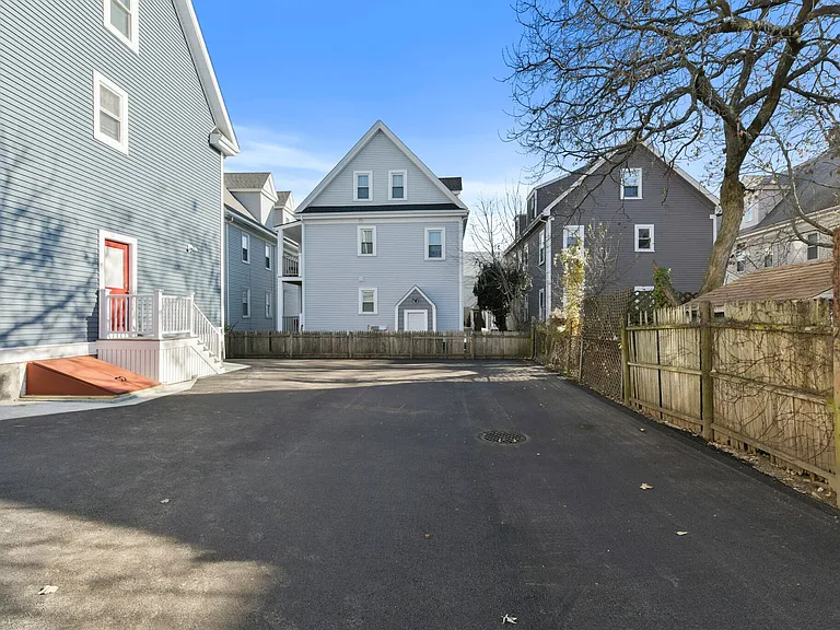 3 Benson St #1 — Photo 24