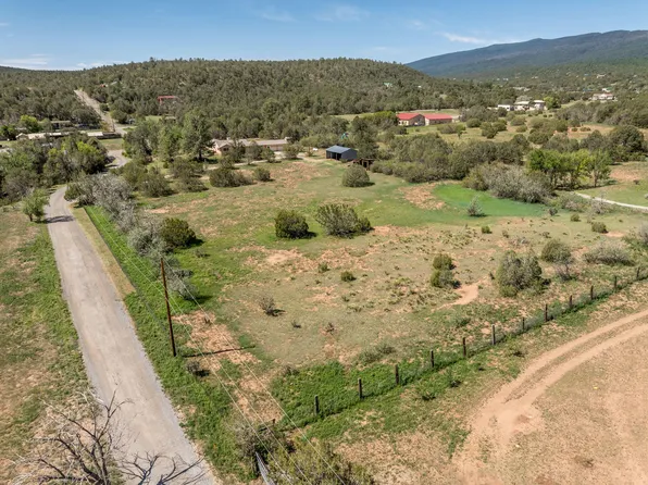 10 Meadowlark Ln, Sandia Park, NM 87047