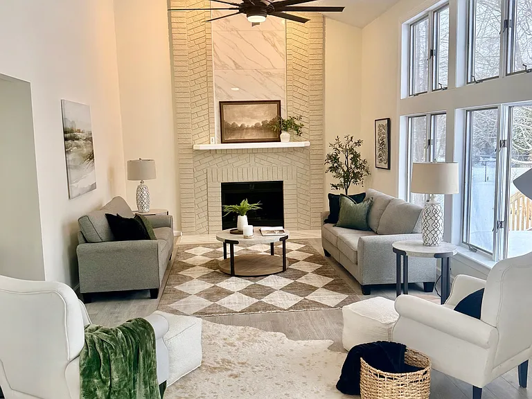 400 Tiburon Ln — Photo 39