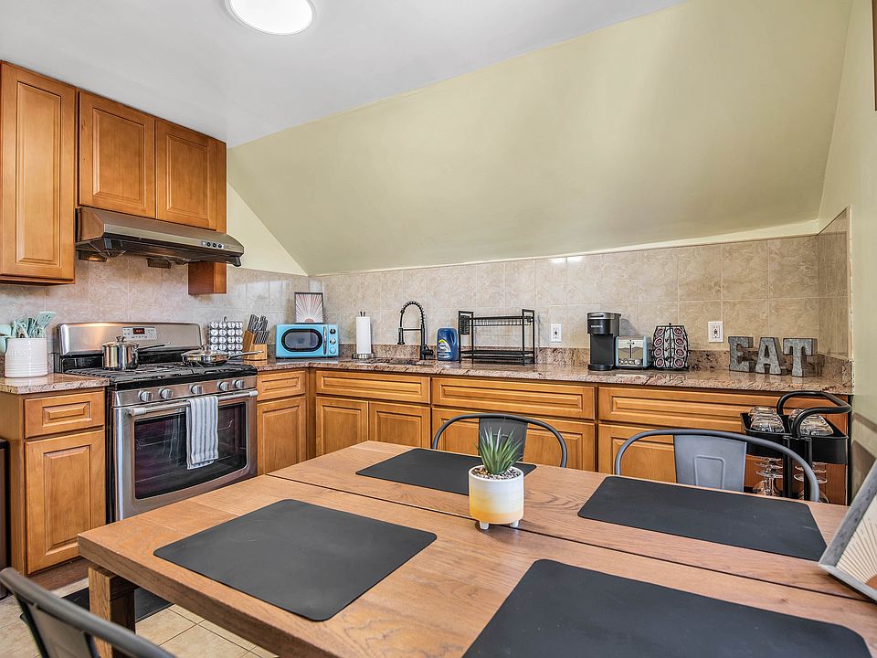 Kitchen - Won't be furnished