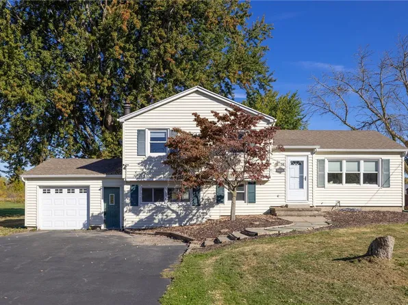 94 Moul Rd, Hilton, NY 14468