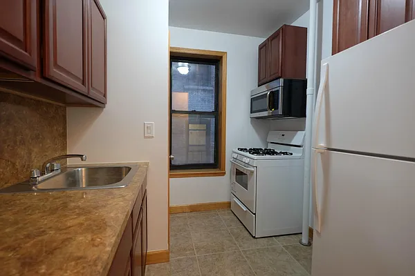 Rented by Keller Williams NYC | media 22