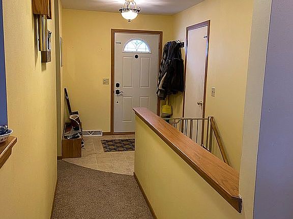 2nd image of 600 Autumn Crest Dr