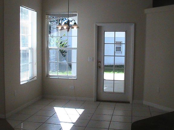 5th image of 98 Beachway Dr