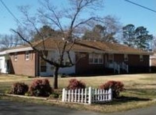 42 Pennington Ave, Newport News, VA 23606