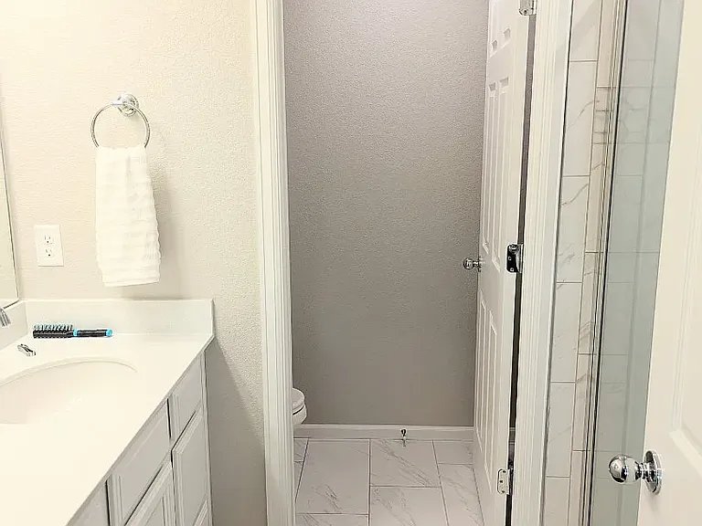 387 Courtfield Way — Photo 17