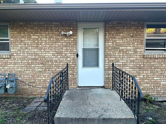 3rd image of 3850 16th Ave